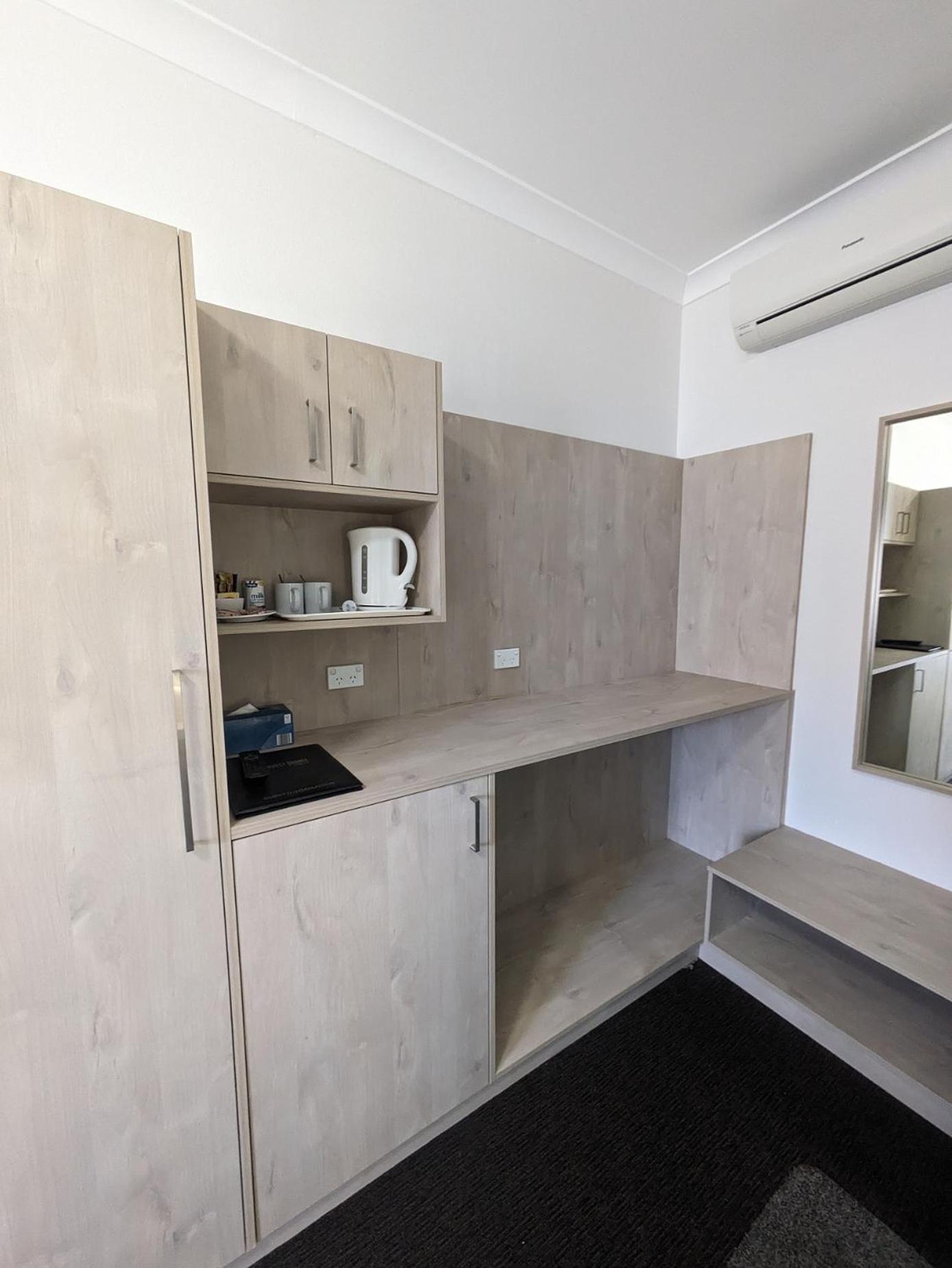 Country Lodge Motor Inn Bathurst Buitenkant foto