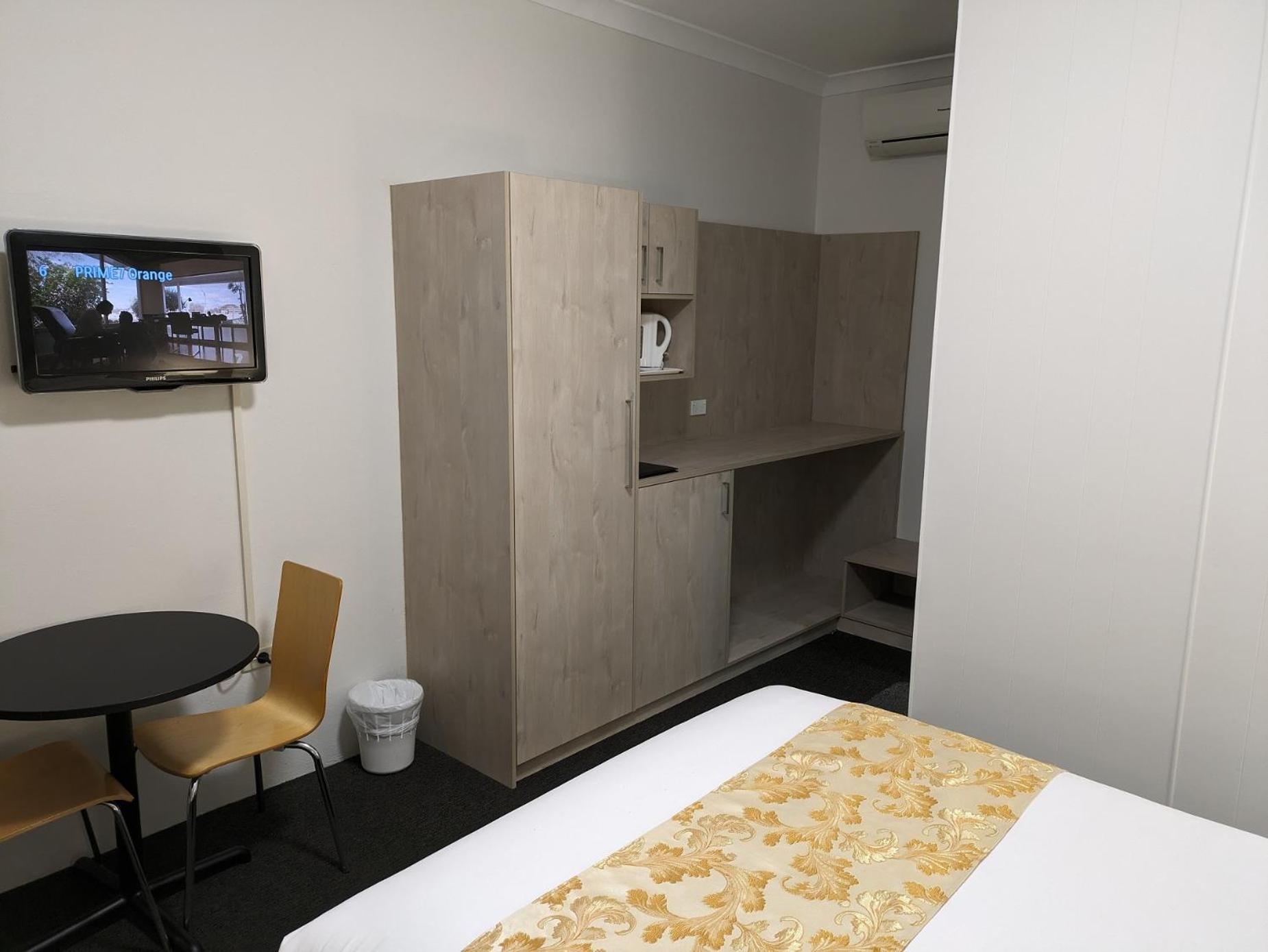 Country Lodge Motor Inn Bathurst Buitenkant foto