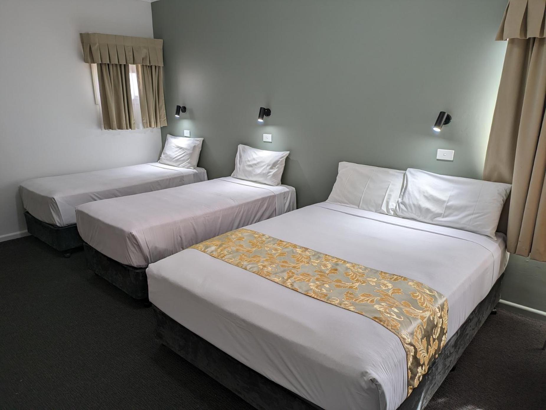Country Lodge Motor Inn Bathurst Buitenkant foto
