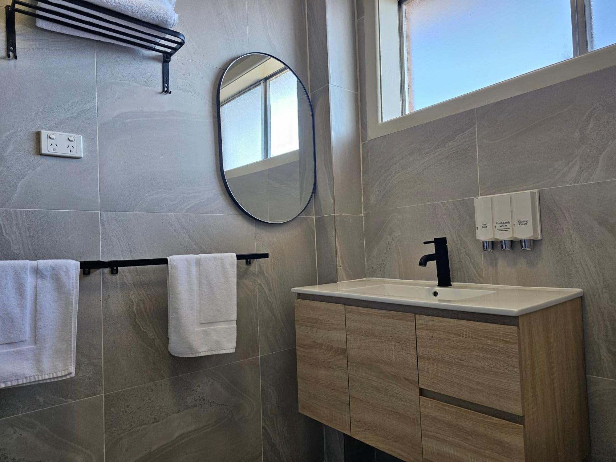 Country Lodge Motor Inn Bathurst Buitenkant foto